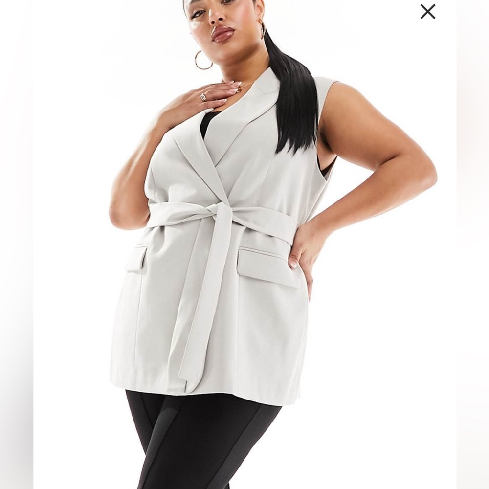 ASOS Design Curve Sleeveless grey Belted Vest sz. 16